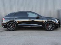 Begagnad Audi Q8 S-Line 490 HK (360 kW) 2024 Svart SUV