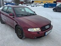Begagnad Audi A4 150 HK (110 kW) 2000 Röd