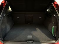 begagnad Volvo XC40 B4 II FWD Bensin MomAdv NaviPro Edt 2022, SUV
