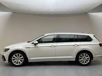 Begagnad VW Passat GTE 218 HK (160 kW) 2021 Vit
