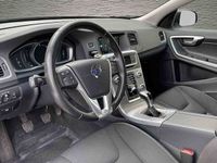 begagnad Volvo V60 CC D3 Momentum Business E