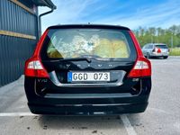 begagnad Volvo V70 D2 Summum/Kamrem Bytt/En ägare/Fullservad/Välskött