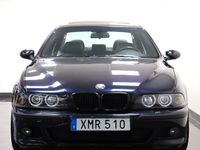 begagnad BMW M5 UNIK ORGINAL UTRUSTAD SEDAN V8 400HK TAKLUCKA