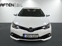 Begagnad Toyota Auris Hybrid Edition 136 HK (100 kW) 2018 Vit Halvkombi