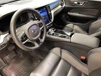 Begagnad Volvo V60 Ultimate 462 HK (339 kW) 2024 Svart Kombi