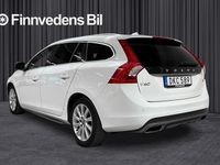Begagnad Volvo V60 Business Edition 184 HK (135 kW) 2015 Vit Kombi