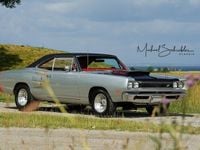 Begagnad Dodge Super Bee 332 HK (244 kW) 1969 Silver Sportkupé