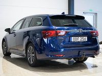 Begagnad Toyota Avensis Active 143 HK (105 kW) 2015 Blå Kombi
