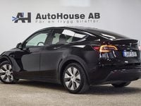 Begagnad Tesla Model Y Long Range AWD 378 kW (514 HK) 2023 Svart SUV