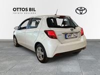 Begagnad Toyota Yaris Hybrid Active 102 HK (75 kW) 2016 Grå Halvkombi