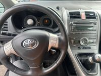 begagnad Toyota Auris 5-dörrar 2.2 D-CAT Euro 5