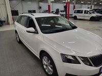 begagnad Skoda Octavia 1.6 Tdi Automat Ambition Kombi