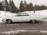 Begagnad Chrysler Newport 258 HK (189 kW) 1973 Vit Sedan