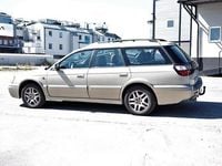 Begagnad Subaru Legacy 157 HK (115 kW) 1999 Beige Kombi