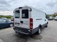Begagnad Iveco Daily 106 HK (77 kW) 2013 Vit Van
