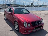 Begagnad Mercedes CLK230 197 HK (144 kW) 2001 Metallic röd Sportkupé