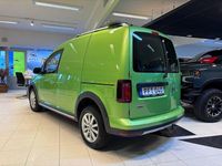 Begagnad VW Caddy 150 HK (110 kW) 2017 Grönmetallic Minibuss