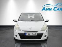 Begagnad Renault Clio R.S. 75 HK (55 kW) 2010 Silver Halvkombi