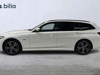 Begagnad BMW 330 M Sport 292 HK (214 kW) 2023 Alpinvit Kombi