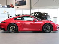 begagnad Porsche 911 Carrera 4 GTS 2024 Röd