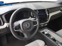 Begagnad Volvo XC60 Plus 253 HK (186 kW) 2022 Grå SUV