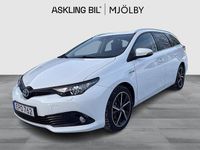 Begagnad Toyota Auris Touring Sports Edition 136 HK (100 kW) 2018 Vit Kombi