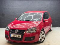 Begagnad VW Golf V GTI 200 HK (147 kW) 2007 Röd Halvkombi