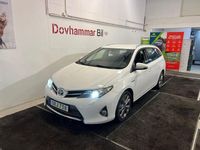 Begagnad Toyota Auris Hybrid Executive 136 HK (100 kW) 2014 Vit
