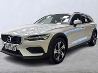 Begagnad Volvo V60 CC 200 HK (147 kW) 2021 Vit Kombi