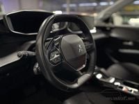 Begagnad Peugeot e-208 Allure 100 kW (136 HK) 2021 Artense grey Halvkombi