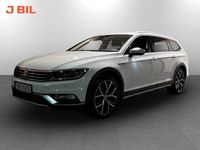 Begagnad VW Passat Alltrack 240 HK (176 kW) 2017 Vit Kombi