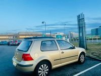 Begagnad VW Golf IV 102 HK (75 kW) 2001 Halvkombi