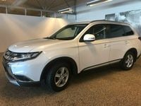 Begagnad Mitsubishi Outlander 150 HK (110 kW) 2017 Vit SUV