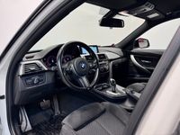 begagnad BMW 330 i Sedan Steptronic M Sport H/K GPS PDC 252hk