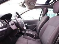 begagnad Renault Clio Sport Tourer 1.2 TCe Panorama Besiktad Unik
