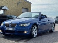 Begagnad BMW 325 218 HK (160 kW) 2007 Lemans blue Cab