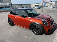 Begagnad Mini Cooper S 184 HK (135 kW) 2012 Orange Halvkombi