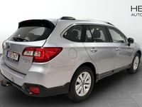 Begagnad Subaru Outback 150 HK (110 kW) 2015 Silver Kombi