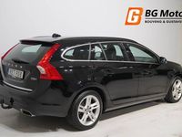 Begagnad Volvo V60 Momentum 231 HK (169 kW) 2017 Svart Kombi