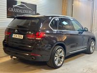 begagnad BMW X5 xDrive30d 7 SITS/1 ÅRSGARANTI/SKINN/NAVI/STORASKÄRMEN