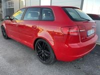 Begagnad Audi A3 Attraction 105 HK (77 kW) 2010 Röd Halvkombi