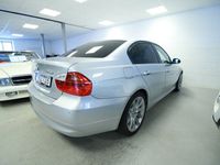 begagnad BMW 325 i Sedan Automat Advantage, Skinnstolar 218hk