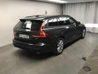 begagnad Volvo V60 B3 B3 Bensin Momentum 2021 Grå