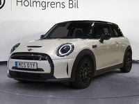 Begagnad Mini Cooper Essential 130 kW (177 HK) 2022 Nanuq white Halvkombi