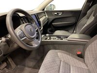 Begagnad Volvo XC60 Core 200 HK (147 kW) 2023 Silver SUV