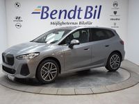 begagnad BMW 220 Active Tourer 225e xDrive M Sport Adaptiv farthållare 2024, Minibuss