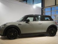 Begagnad Mini Cooper Essential 22 kW (30 HK) 2022 Grå Halvkombi