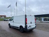 begagnad Renault Trafic Skåpbil 2.7t 2.0 dCi DRAGKROK VÄLSKÖTT 90 HK