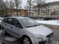 Begagnad Ford Focus 115 HK (84 kW) 2005 Kombi
