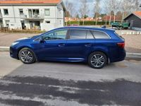 begagnad Toyota Avensis Kombi 2.0 D-4D Active Plus Euro 6